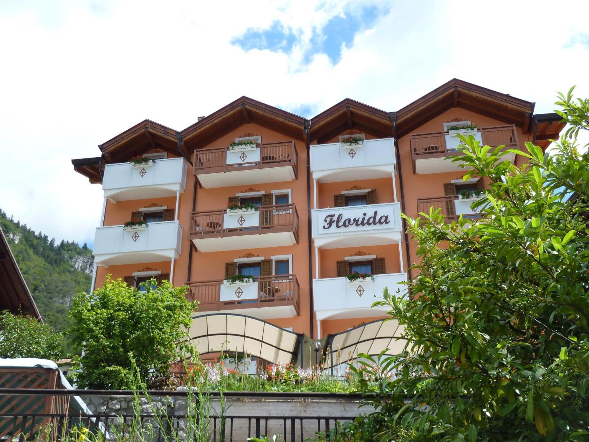 Hotel Florida Molveno Ngoại thất bức ảnh